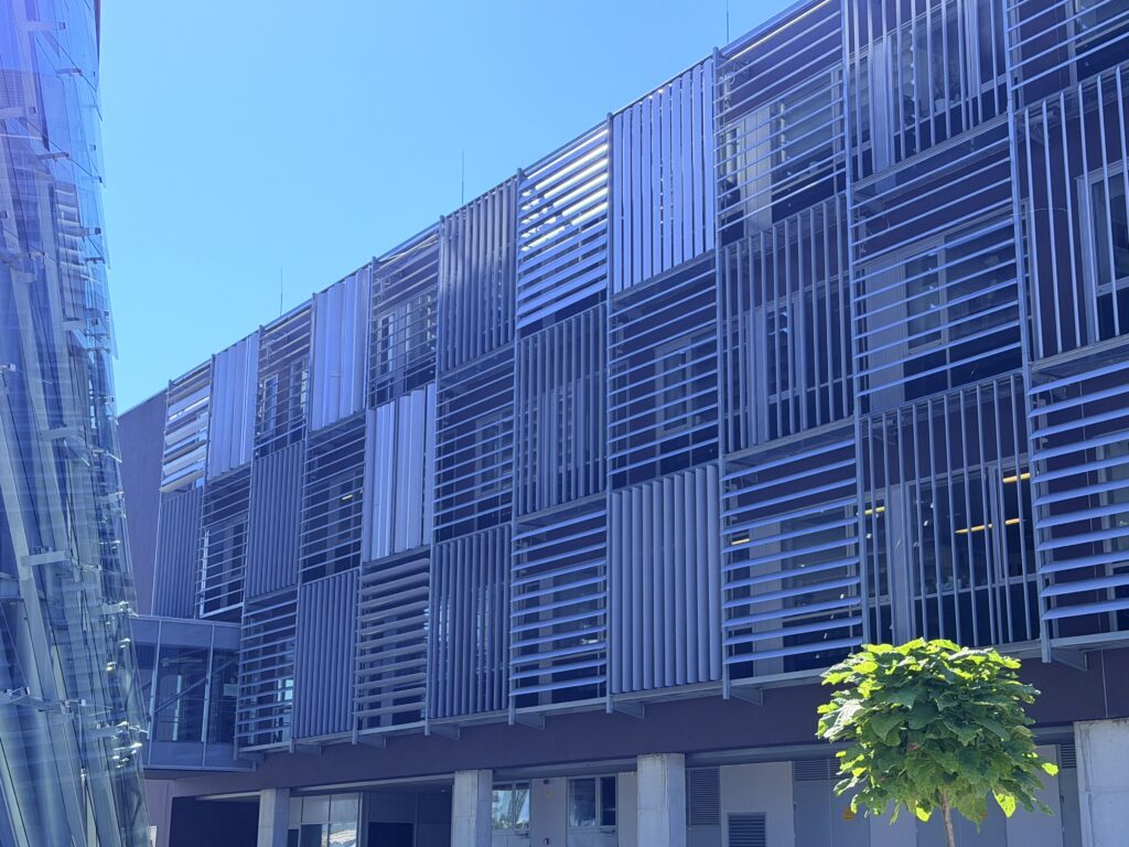 Uni Ljubljana.